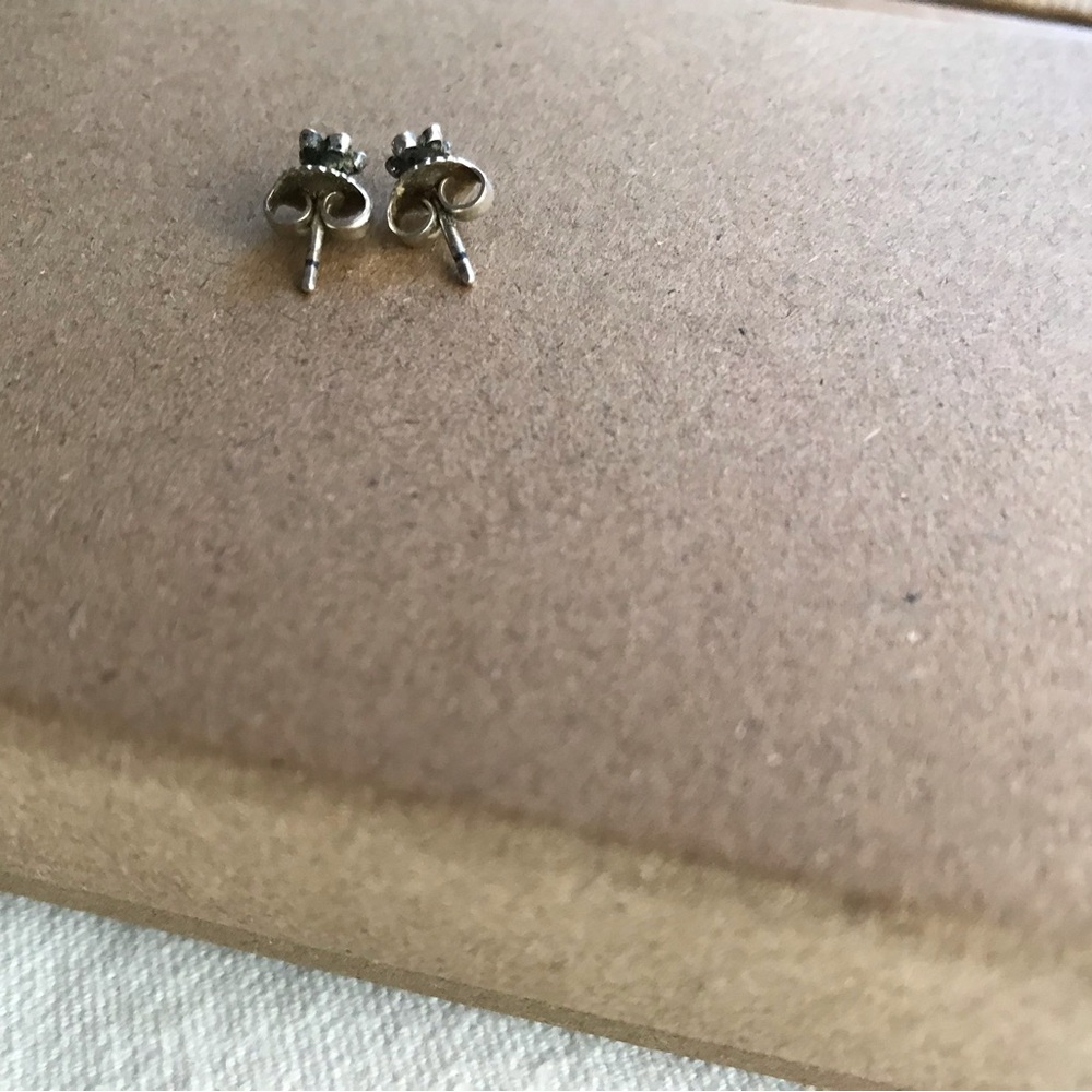 James Avery Sterling Silver Mini Flower Stud Earrings, preowned - Picture 2 of 2